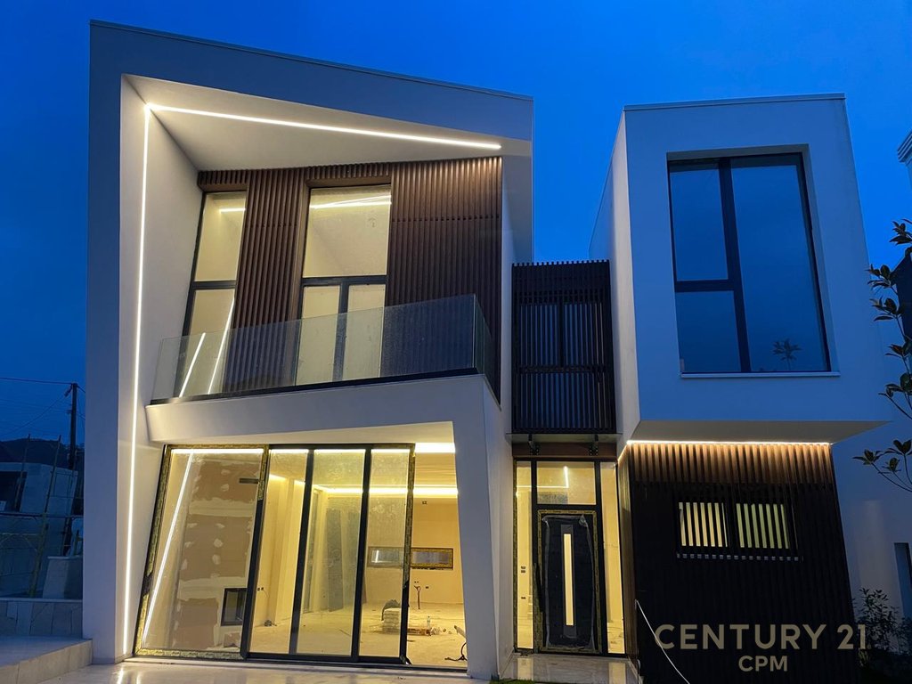 3-story villa for sale at Perla Residence in Mjull - Bathore