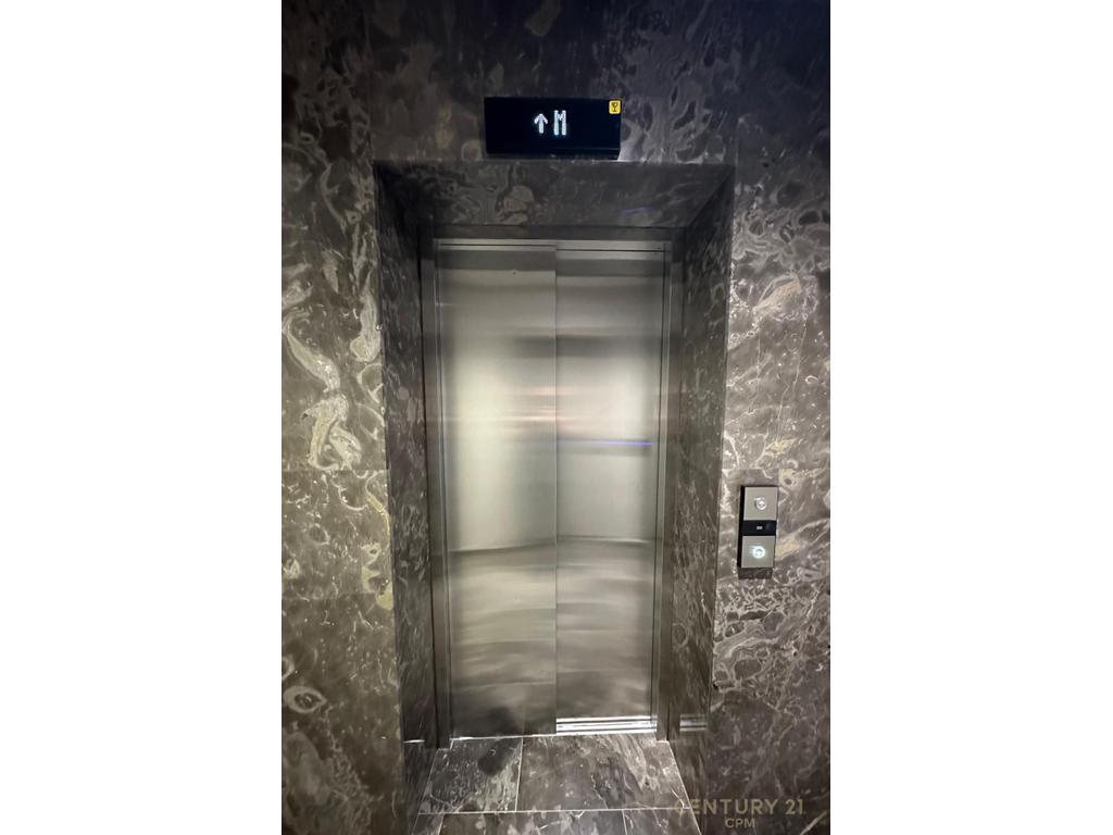 1+1 OFFICE APARTMENT FOR RENT AT GOLDEN TOWER RESIDENCE!