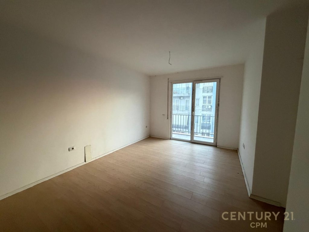 Apartment 2+1+ Parking Space For Sale on Kavaja Street
