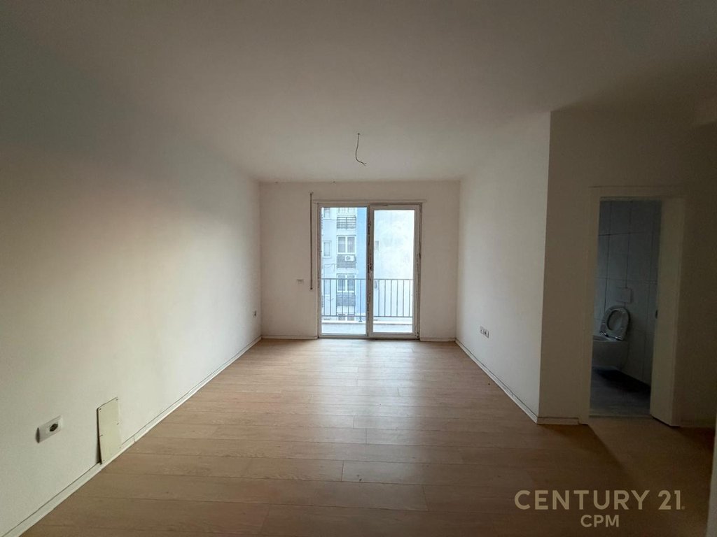 Apartment 2+1+ Parking Space For Sale on Kavaja Street