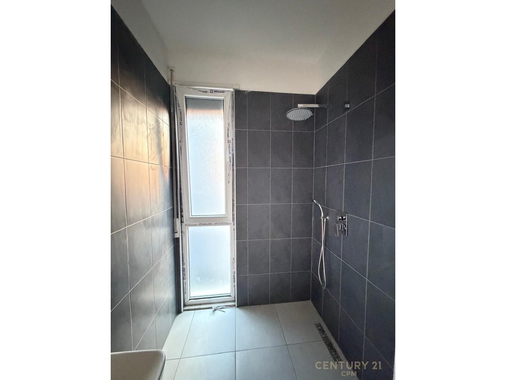 Apartment 2+1+ Parking Space For Sale on Kavaja Street