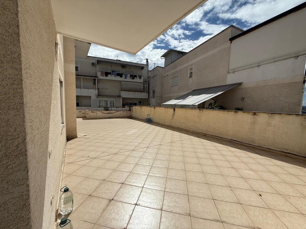Apartment 3+1+2 +80m Veranda For sale in Fresku, Tirana