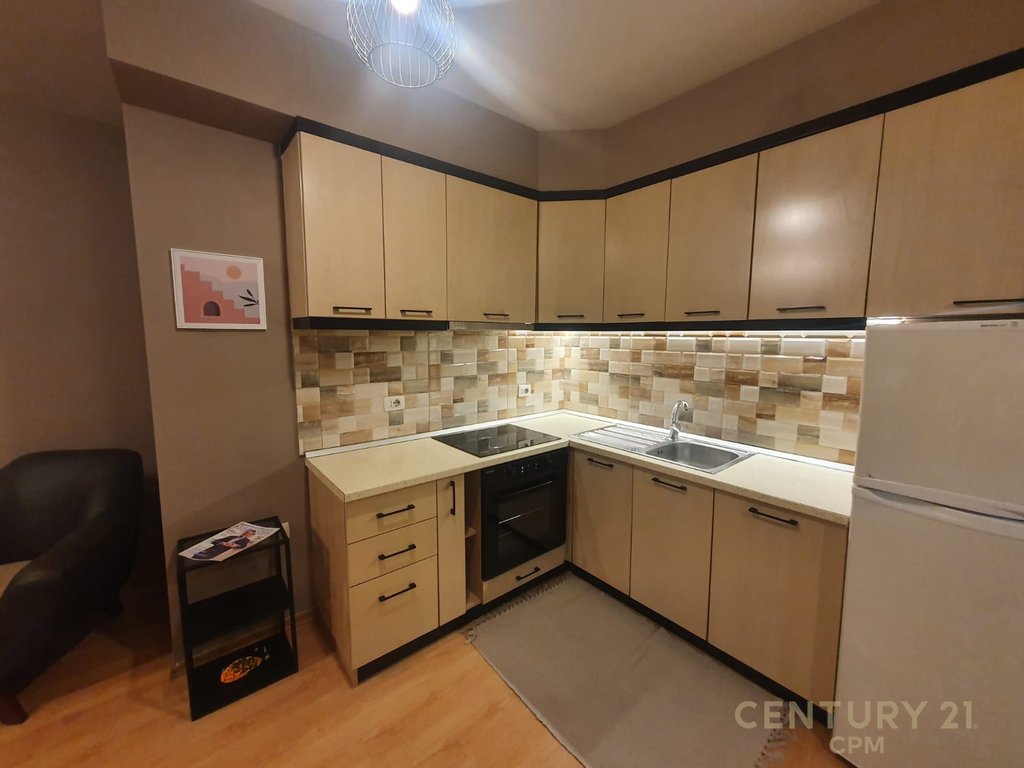 Apartment 1+1 for rent at Kontakti, 21 Dhjetori, Tirana - 550€