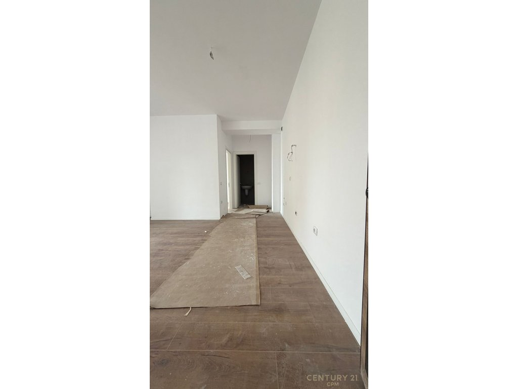APARTMENT FOR RENT NEAR HOTEL MONDIAL!