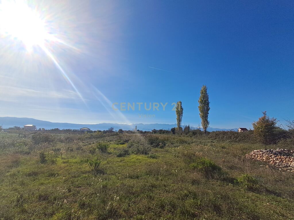 Land for sale in Vraka, Malësi e Madhe - 7000 m²