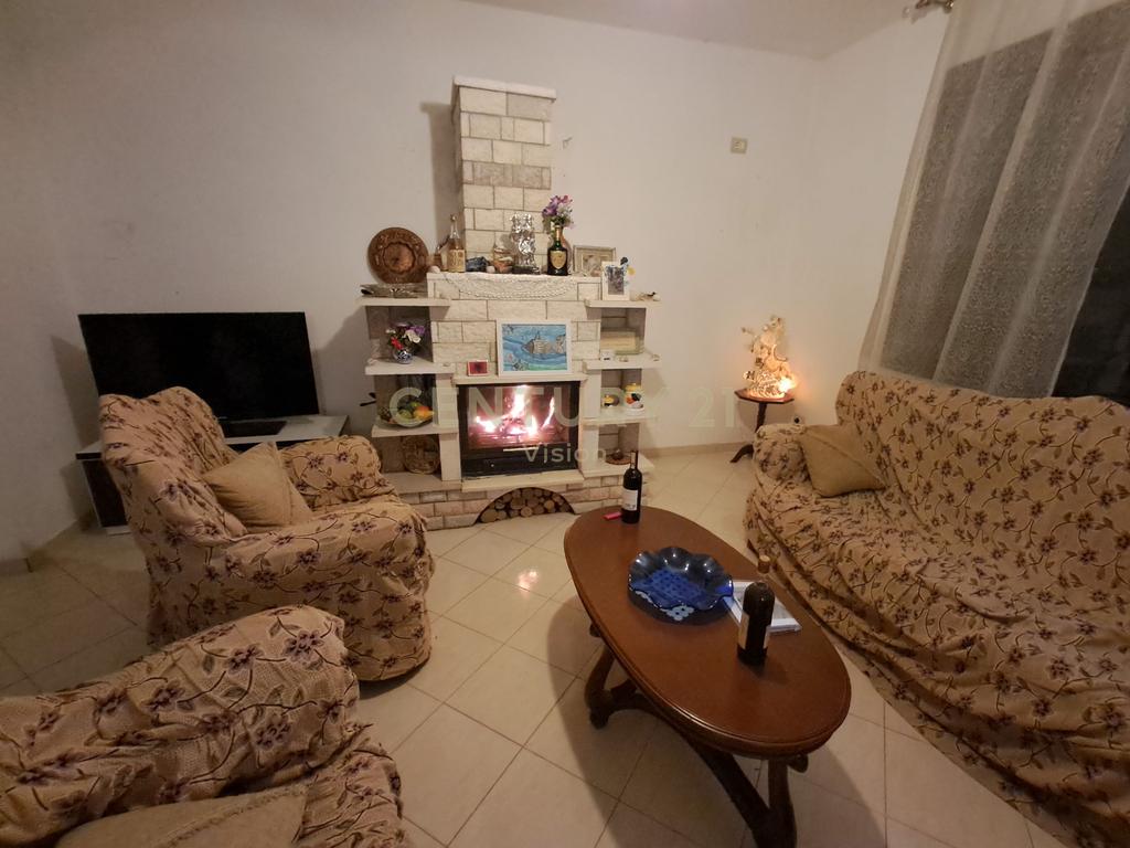 4-Storey Villa + land for rent in the center of Shiroka - 1000 m²