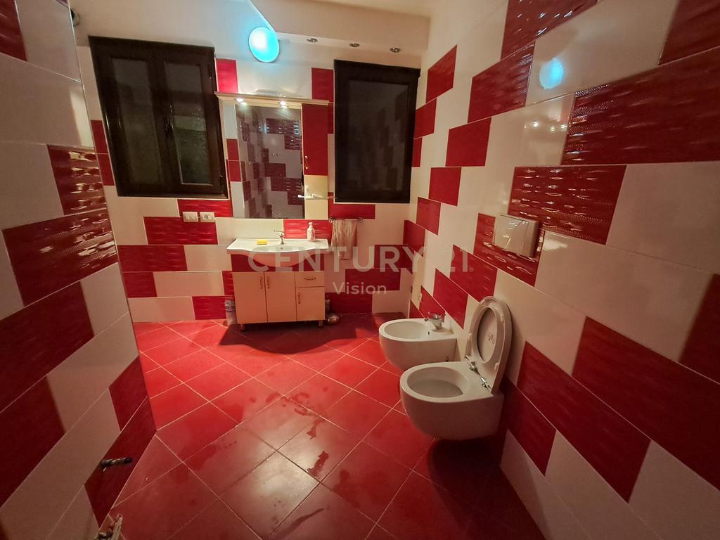 4-Storey Villa + land for rent in the center of Shiroka - 1000 m²
