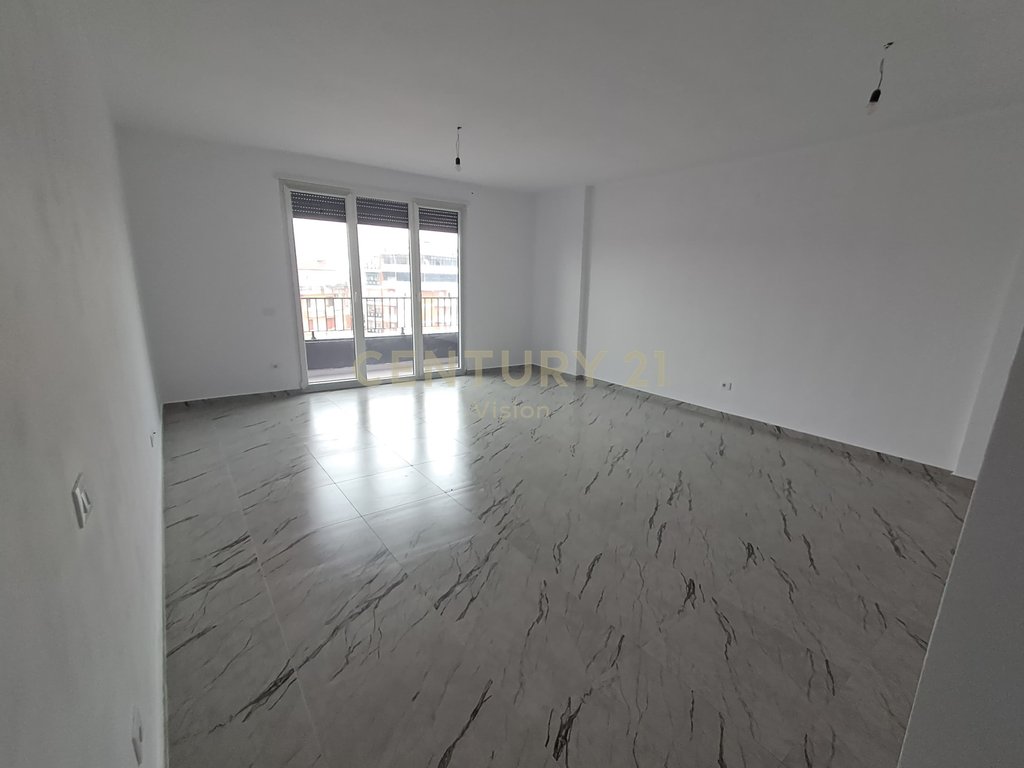 Apartment 3+1+3+ 2 balconies for sale, near Arres se Madhe, Shkoder - 135 m2