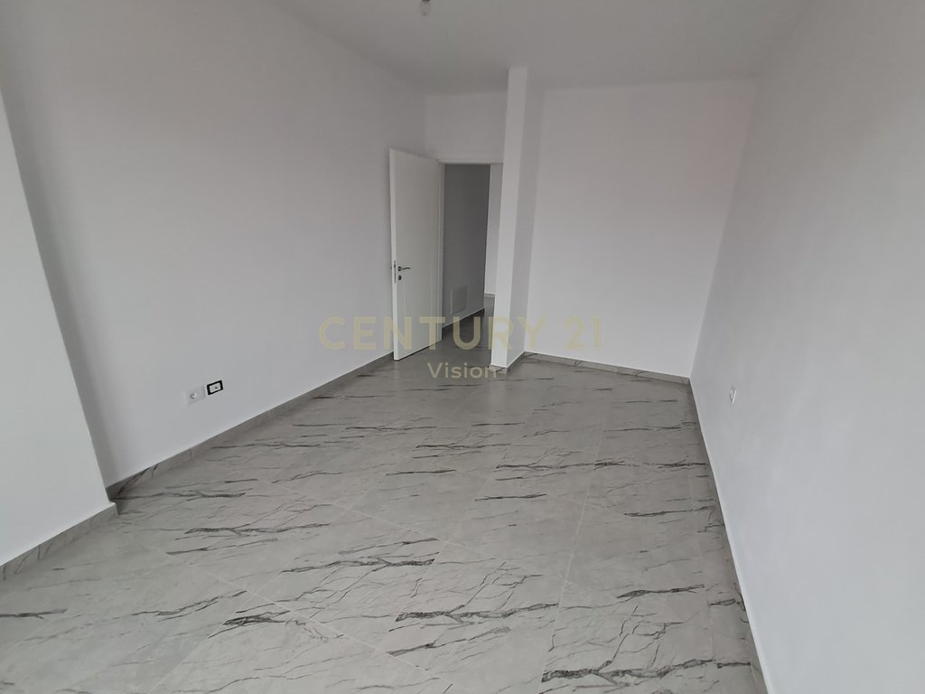 Apartment 3+1+3+ 2 balconies for sale, near Arres se Madhe, Shkoder - 135 m2