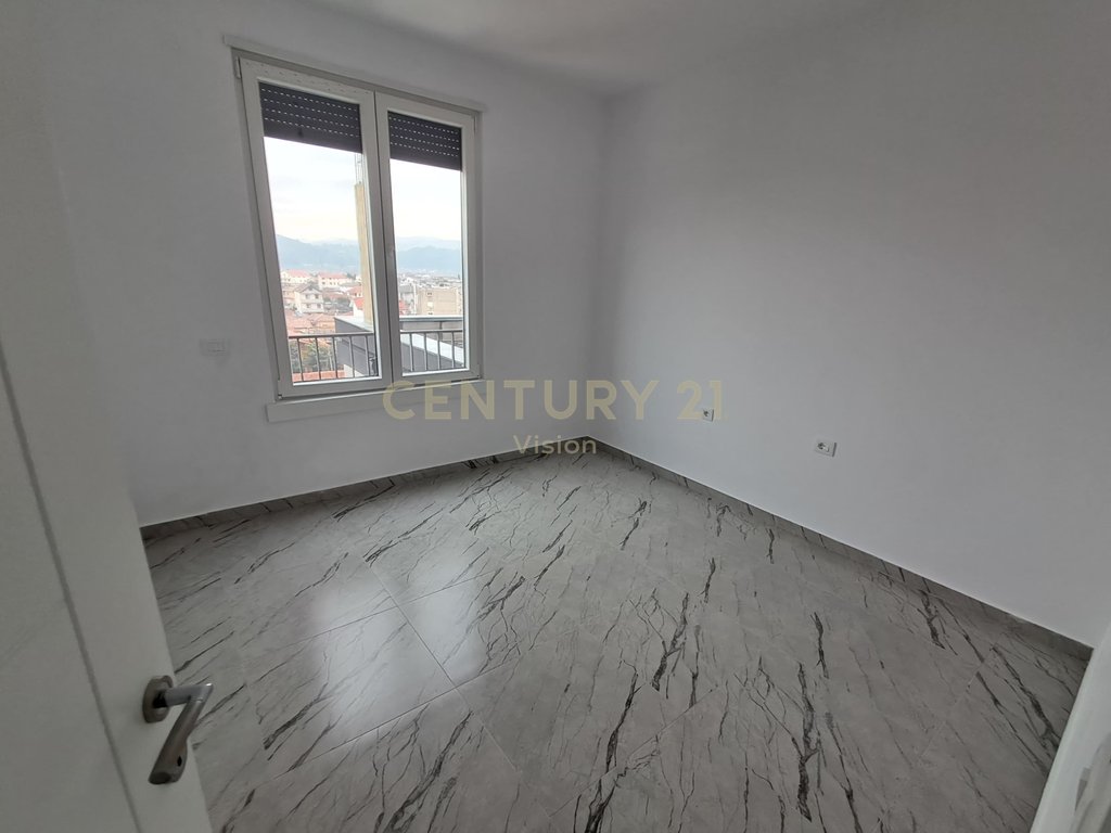 Apartment 3+1+3+ 2 balconies for sale, near Arres se Madhe, Shkoder - 135 m2