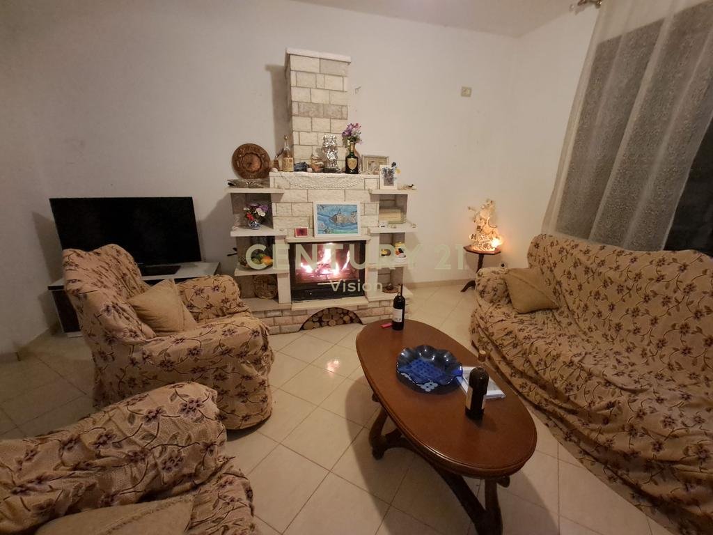 4-story villa + land For Sale in Shirokë, Shkodër | 1000 m²