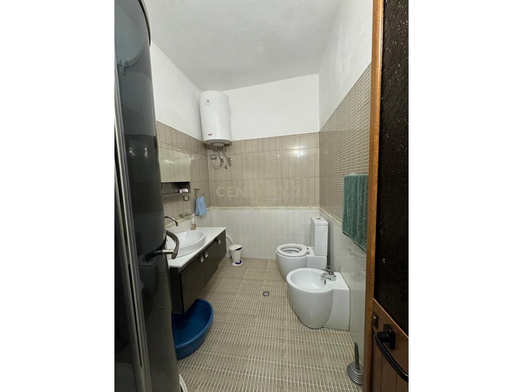 3-story villa for sale in Dergu, Shkoder