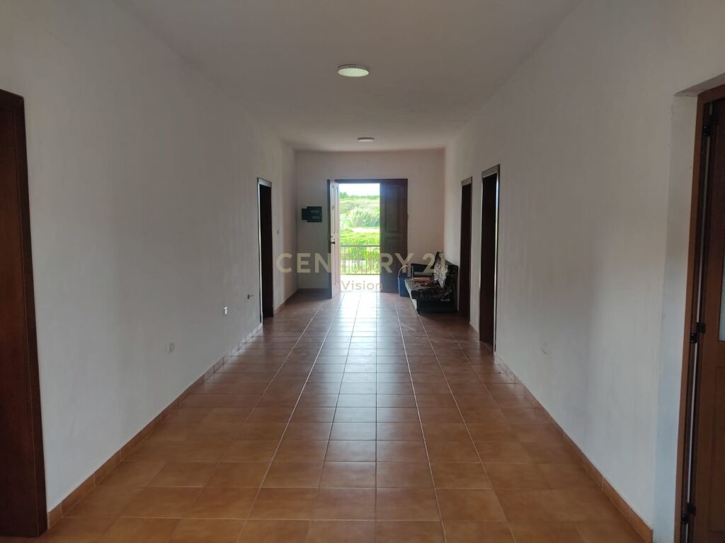 3-storey villa + land for sale in Rranxa, Bushat, Shkodër - €195,000 | 1139 m²