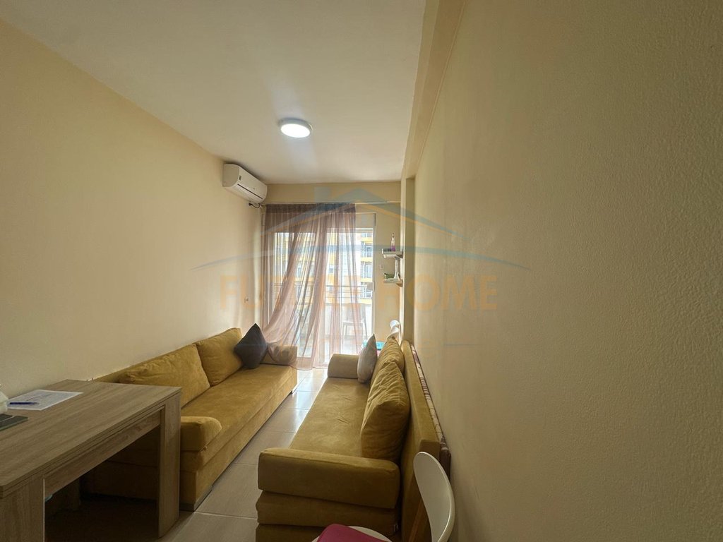 Apartament 1+1 për Qira në Qerret, Kavajë
