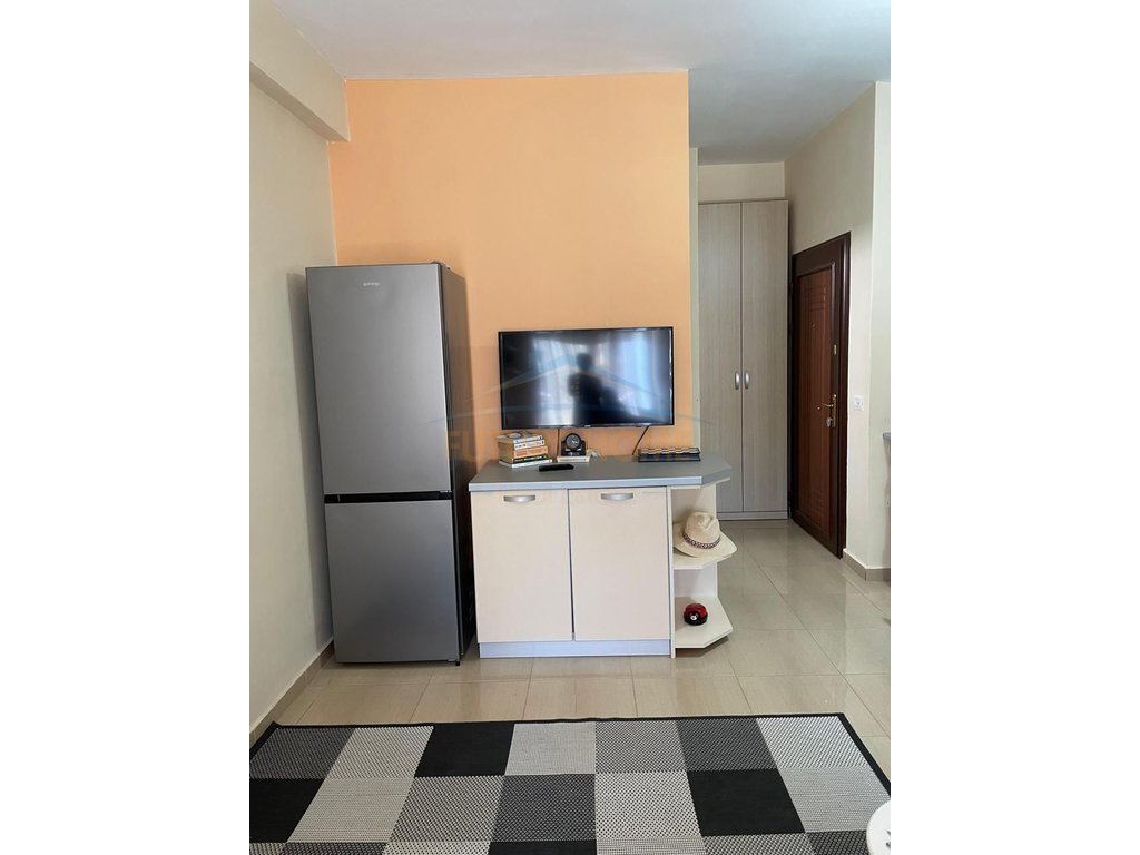 Apartament 1+1 për Qira në Qerret, Kavajë