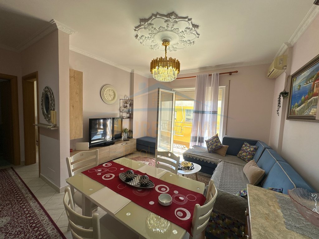 We rent a 1+1 apartment, Beach, Pelikani Pastry, Durres