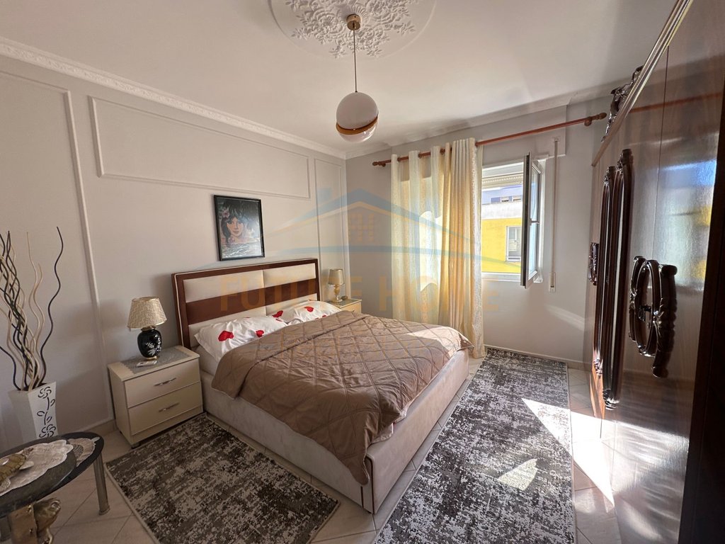 We rent a 1+1 apartment, Beach, Pelikani Pastry, Durres