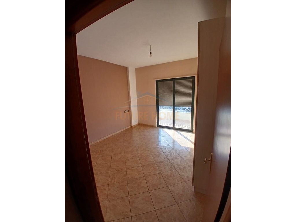 Disponojmë Apartament 2+1 për shitje, Plazh, Durrés iliria