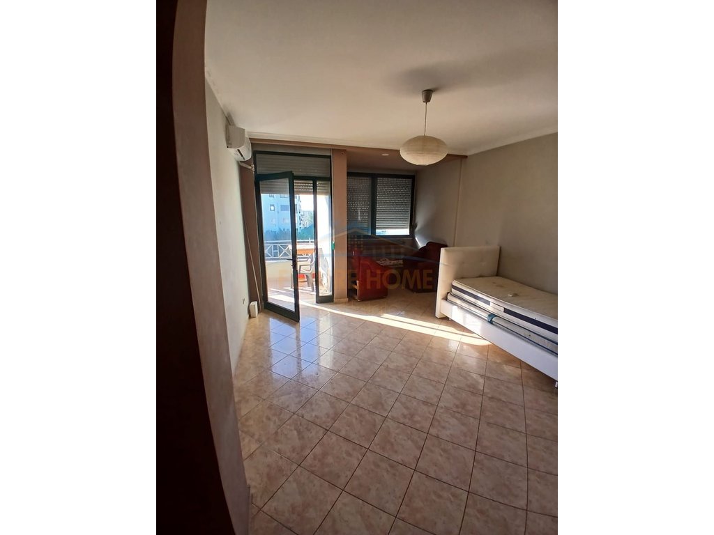 Disponojmë Apartament 2+1 për shitje, Plazh, Durrés iliria