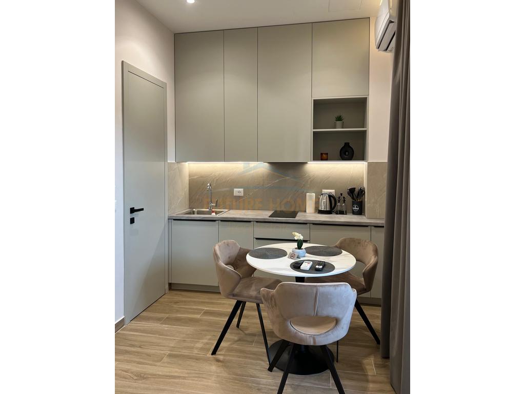 Disponojmë për shitje garsoniere,Plazh Durres Iliria