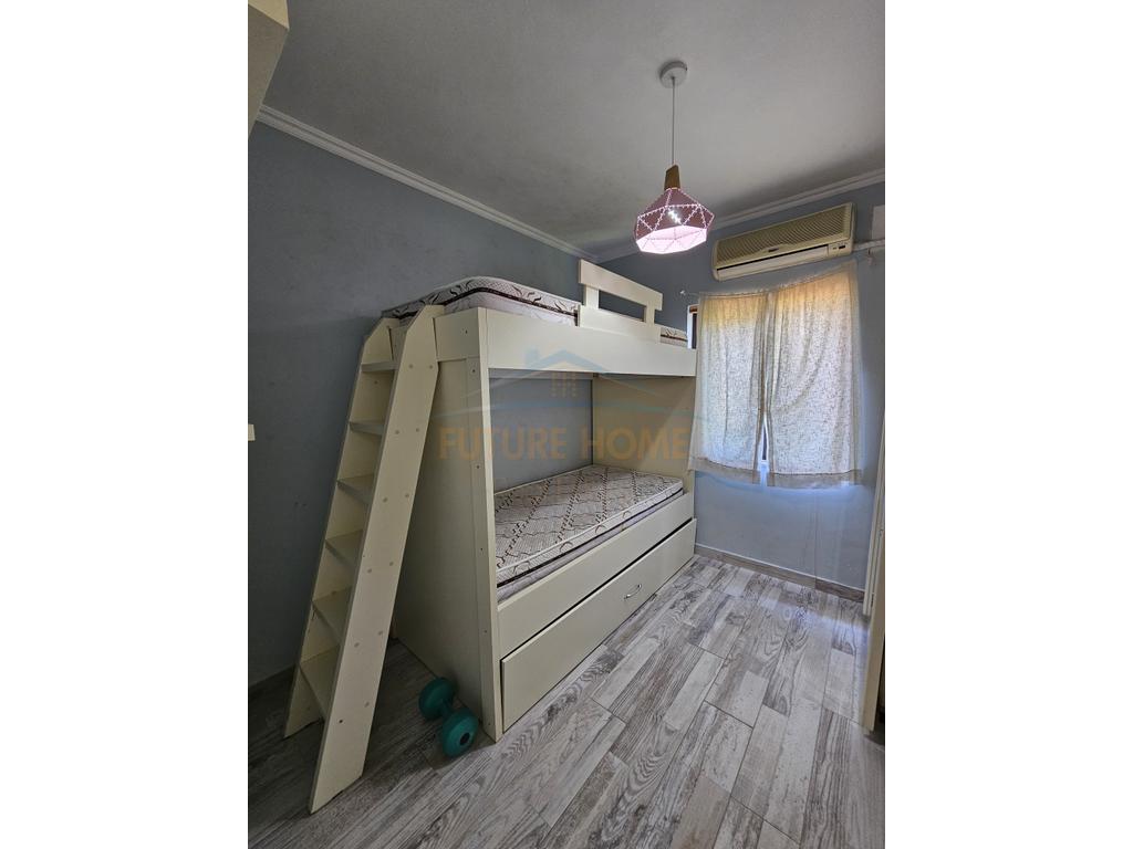 Disponojme Per Shitje Vile ,Durres , Golem.