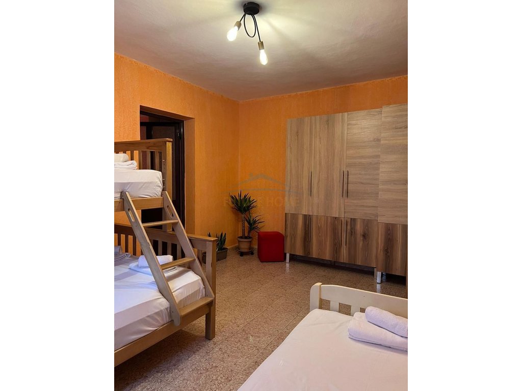 Qera ,2 Studio+Apartament 2+1 +2 Poste Parkimi , Laprake , Tirane