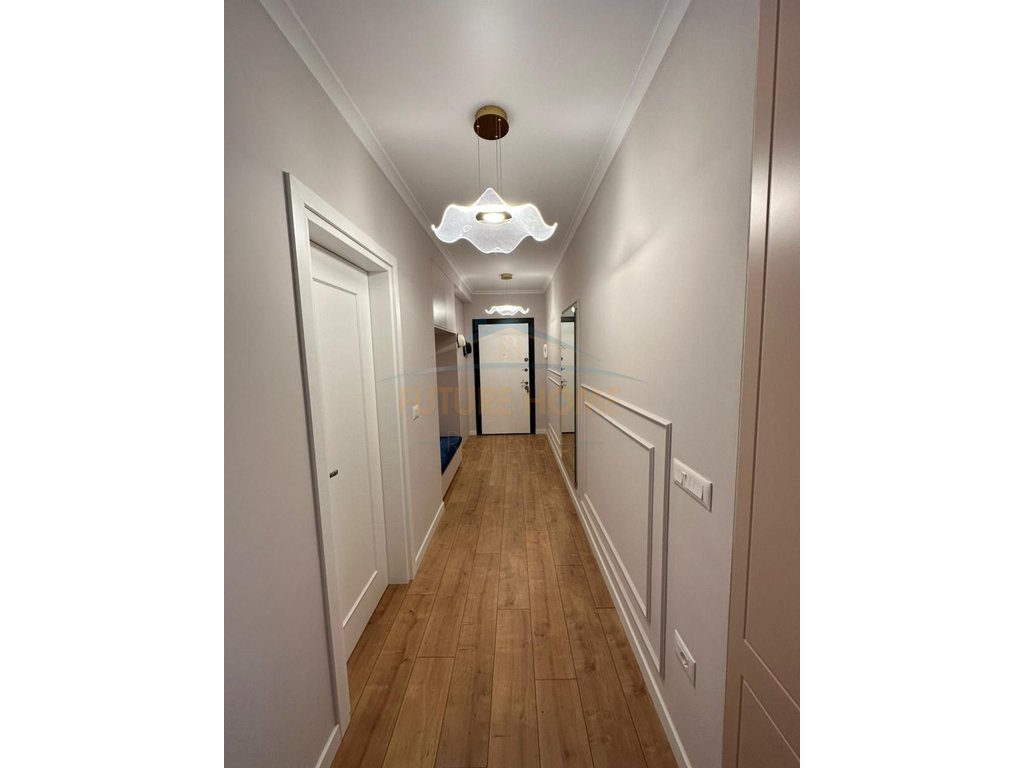 Rent, 3+1+2+Parking space, Train Station, Tirana.