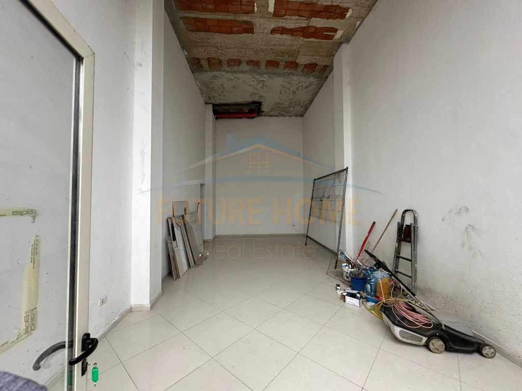 Qera, 3 Ambiente Biznesi, Bulevardi I Ri