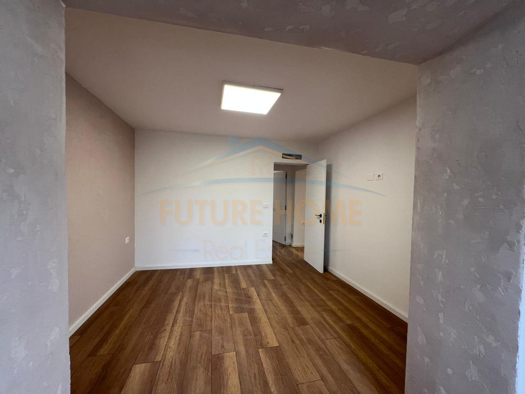 Qera, Ambient Biznesi, Brryli, Tirane