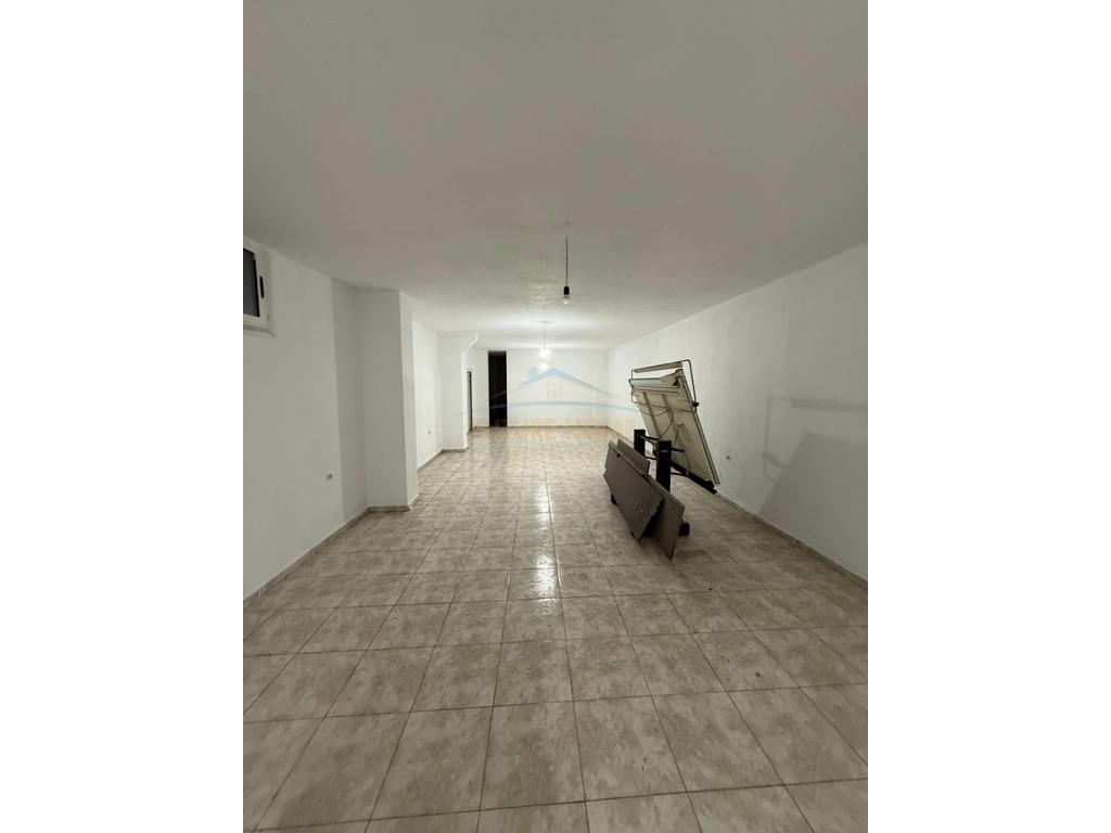 Qera, Business Environment, Bajram Curri Boulevard, Tirana