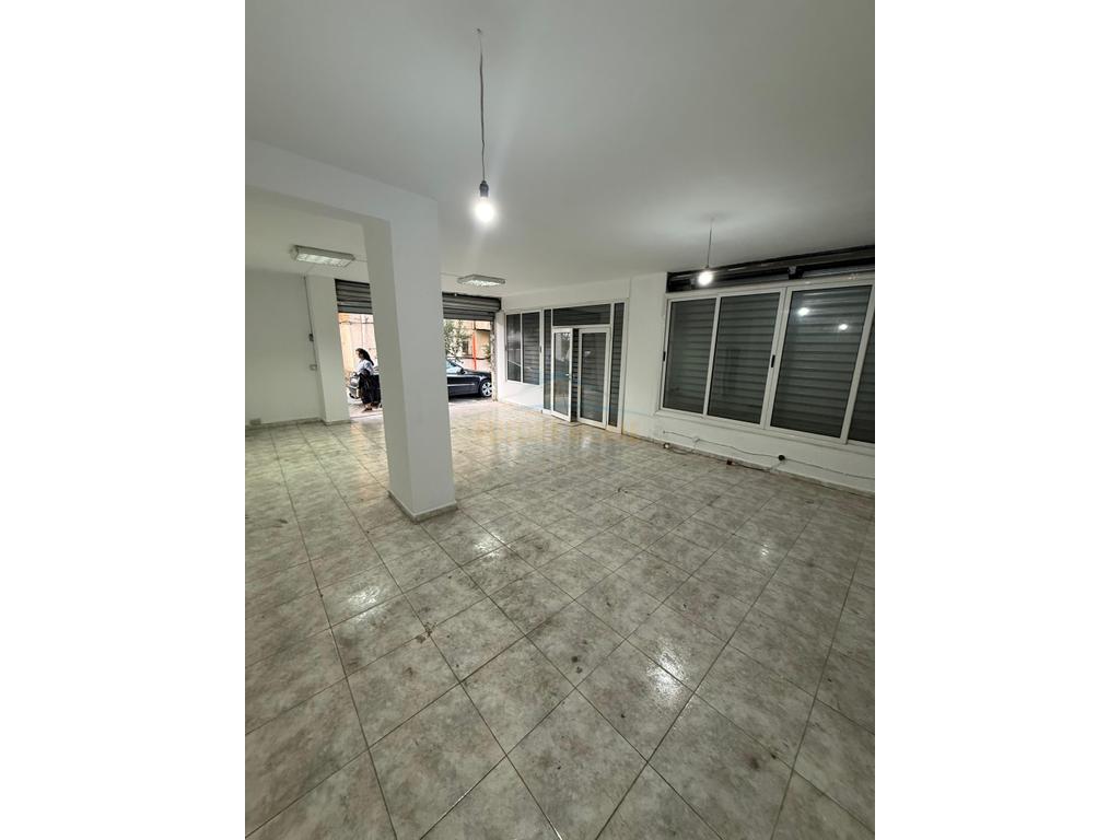 Qera, Business Environment, Bajram Curri Boulevard, Tirana