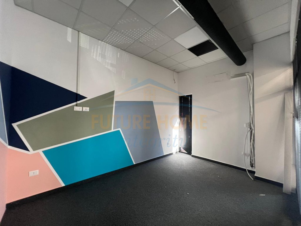 For Rent, Business Premises, Pharmacy 10, Tirana.