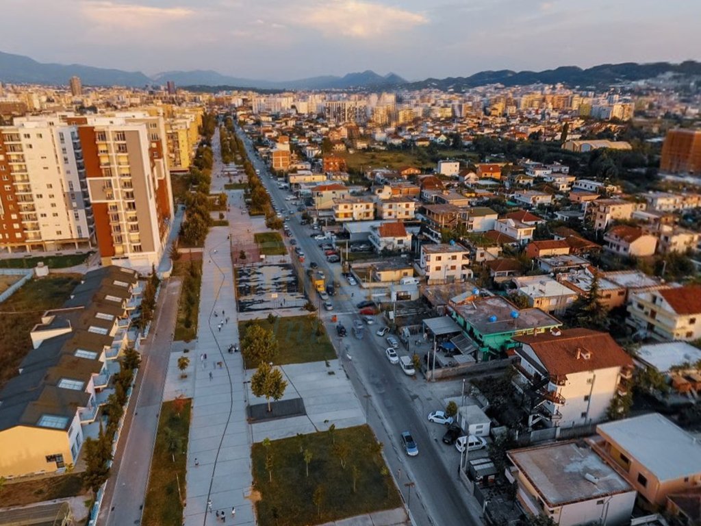 Qera, Business Environment, Aviation Field, Tirana.