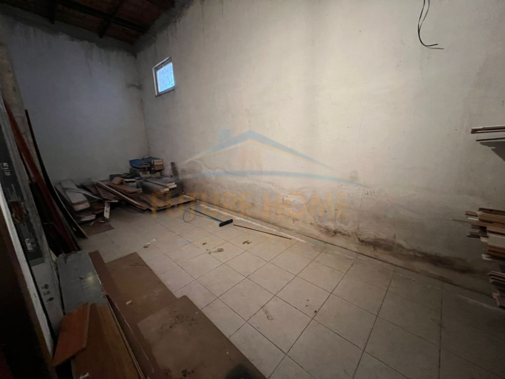 Qera, Ambient Biznesi, Lagjia 18, Korce