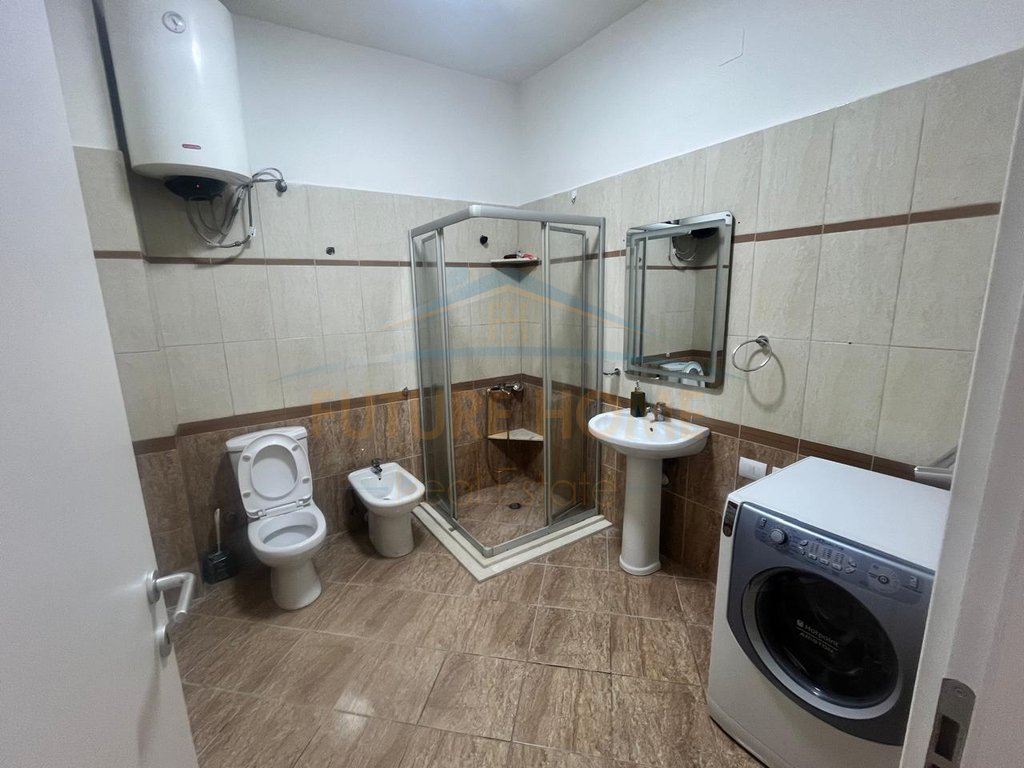 Qera, Business Environment, New Neighborhood, Durrës
