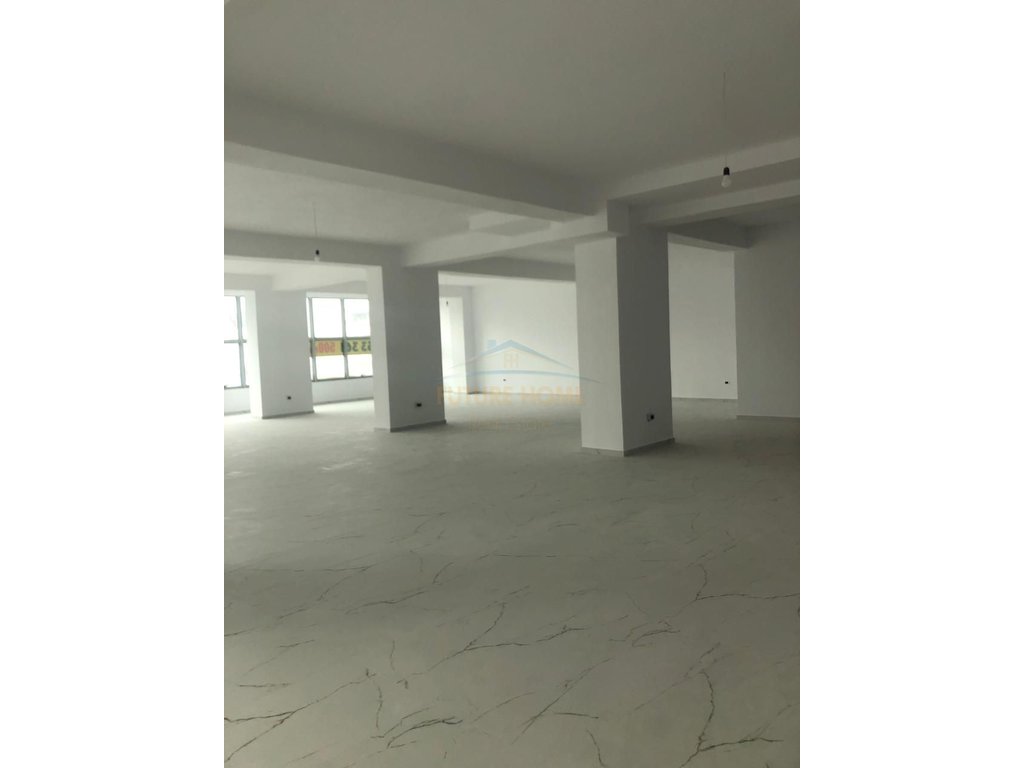 Rent, Business Environment, Polyclinic, Vlorë.