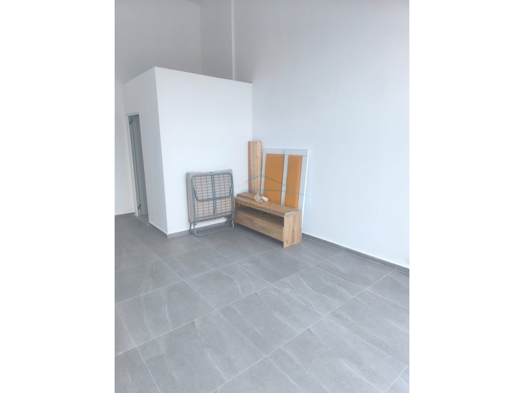 Qera, Business Environment, Student City, Tirana
