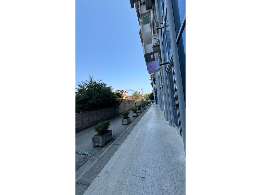 Qera,Ambient Biznesi,Rruga Dritan Hoxha,Tirane