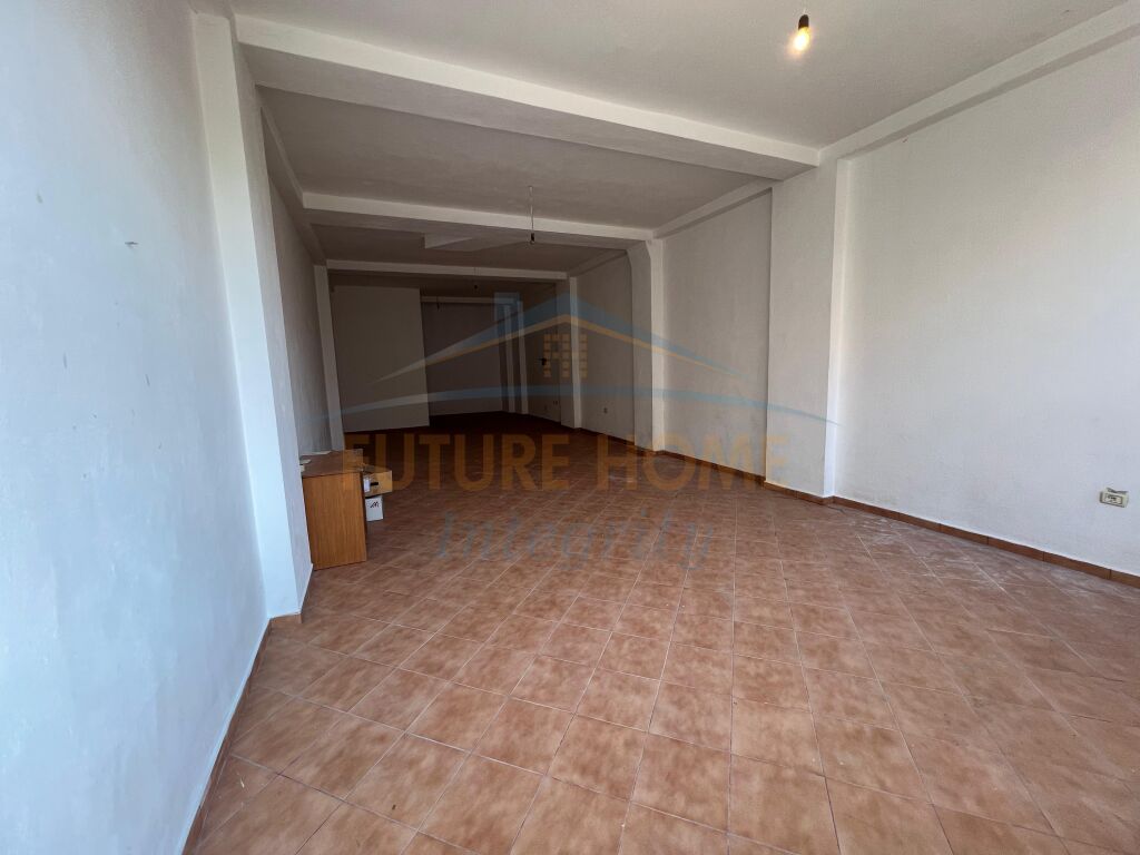For rent, Business premises, Vllazen Huta Street, Tirana.