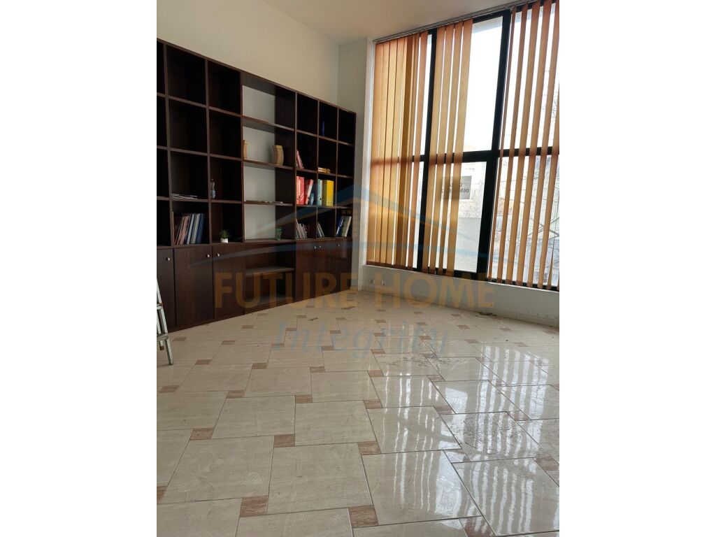 For rent, Business Environment, Vllazën Huta Street, Tirana.