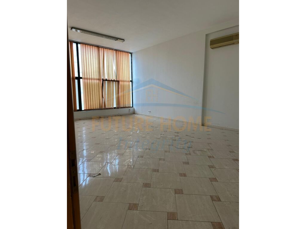 For rent, Business Environment, Vllazën Huta Street, Tirana.