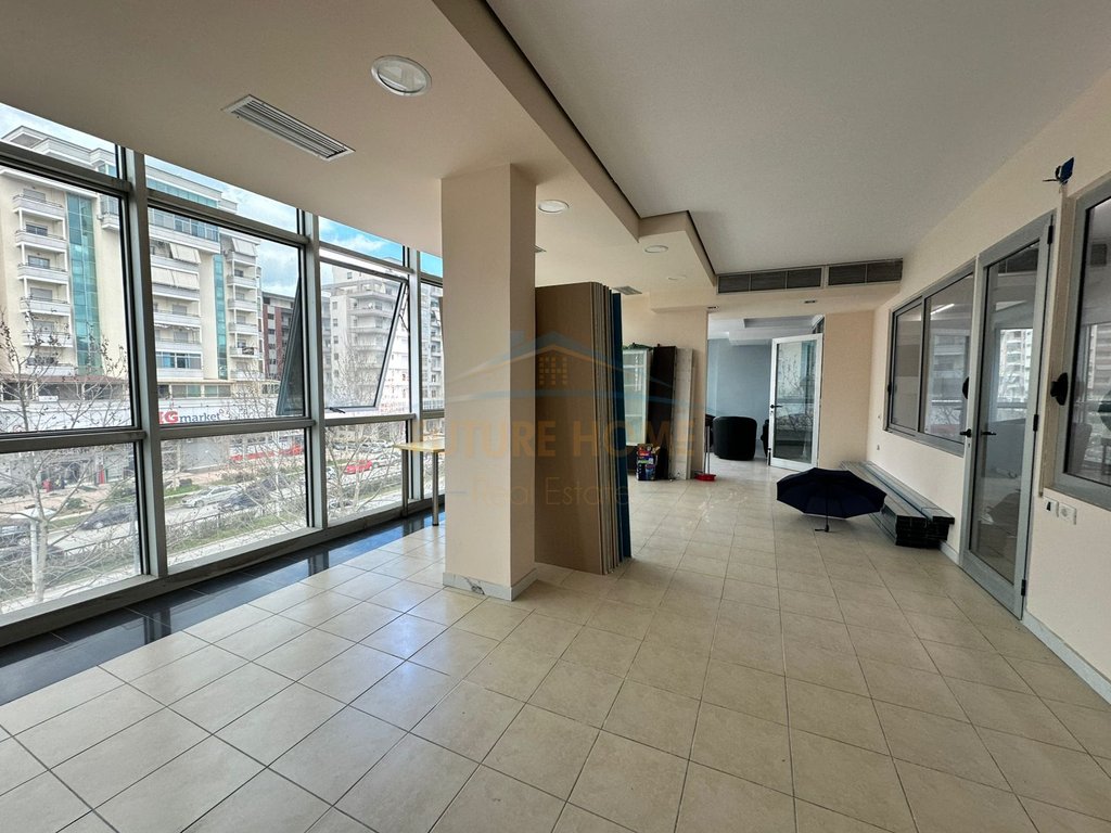 Rental, Business Environment, Trans-Balkan, Vlore