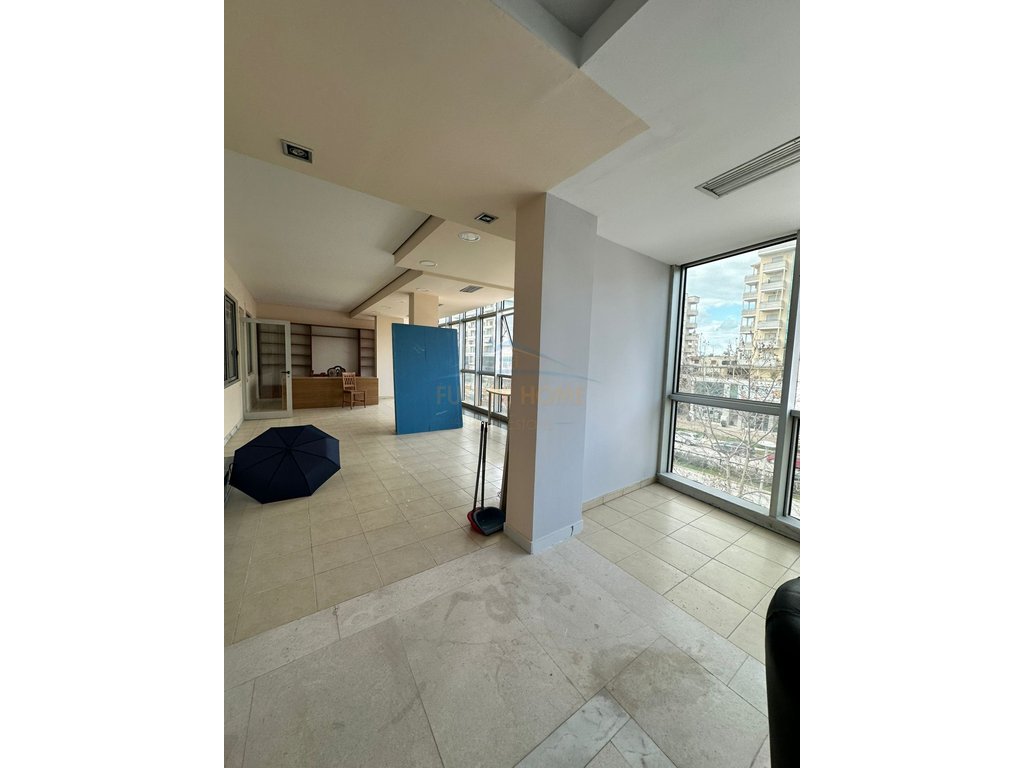 Rental, Business Environment, Trans-Balkan, Vlore