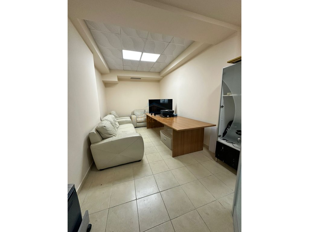 Rental, Business Environment, Trans-Balkan, Vlore