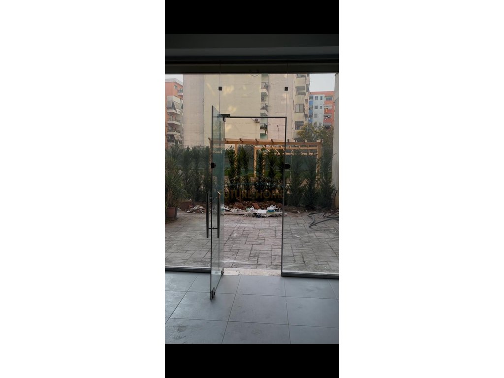 Rent, Business Environment, Yzberisht.