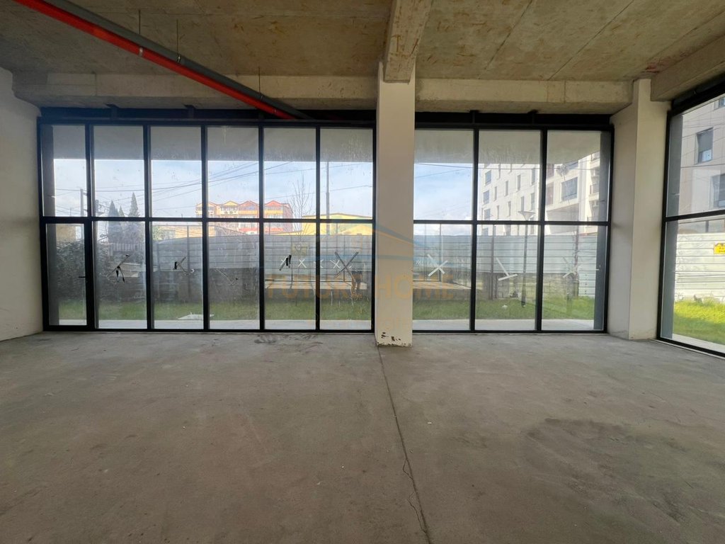 For sale, Ambient, Don Bosko, Tirana