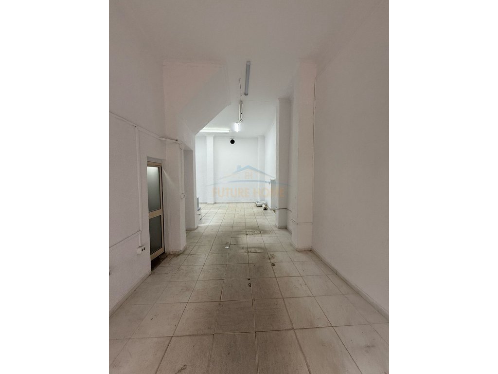 For Rent, Commercial Space, in Cham Market, Tirana.