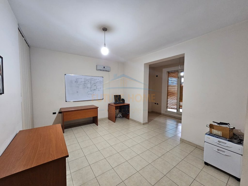 Rent, Office Environment, Don Bosko, Tirana.