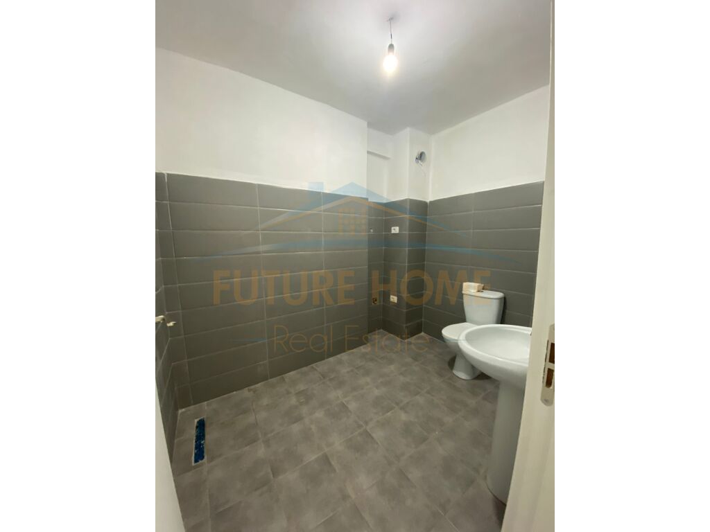 Business premises for rent, Durres