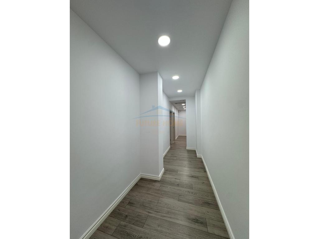 Qera , Ambjent Biznesi , Komuna e Parisit , Tirane